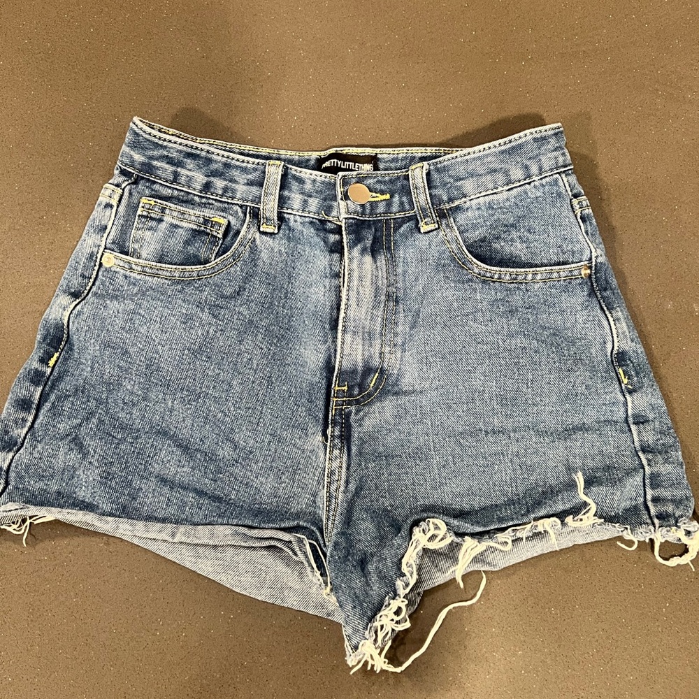 PrettyLittleThing Light Blue Jean Shorts